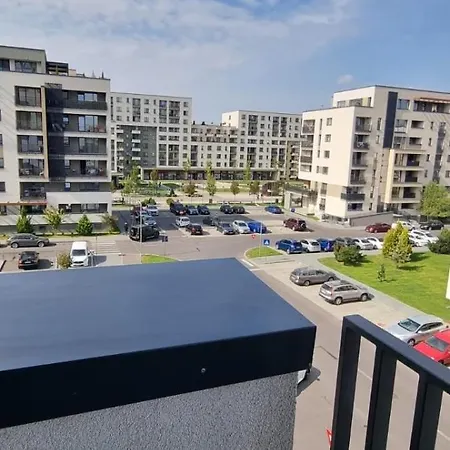 Apartment Coresi Business